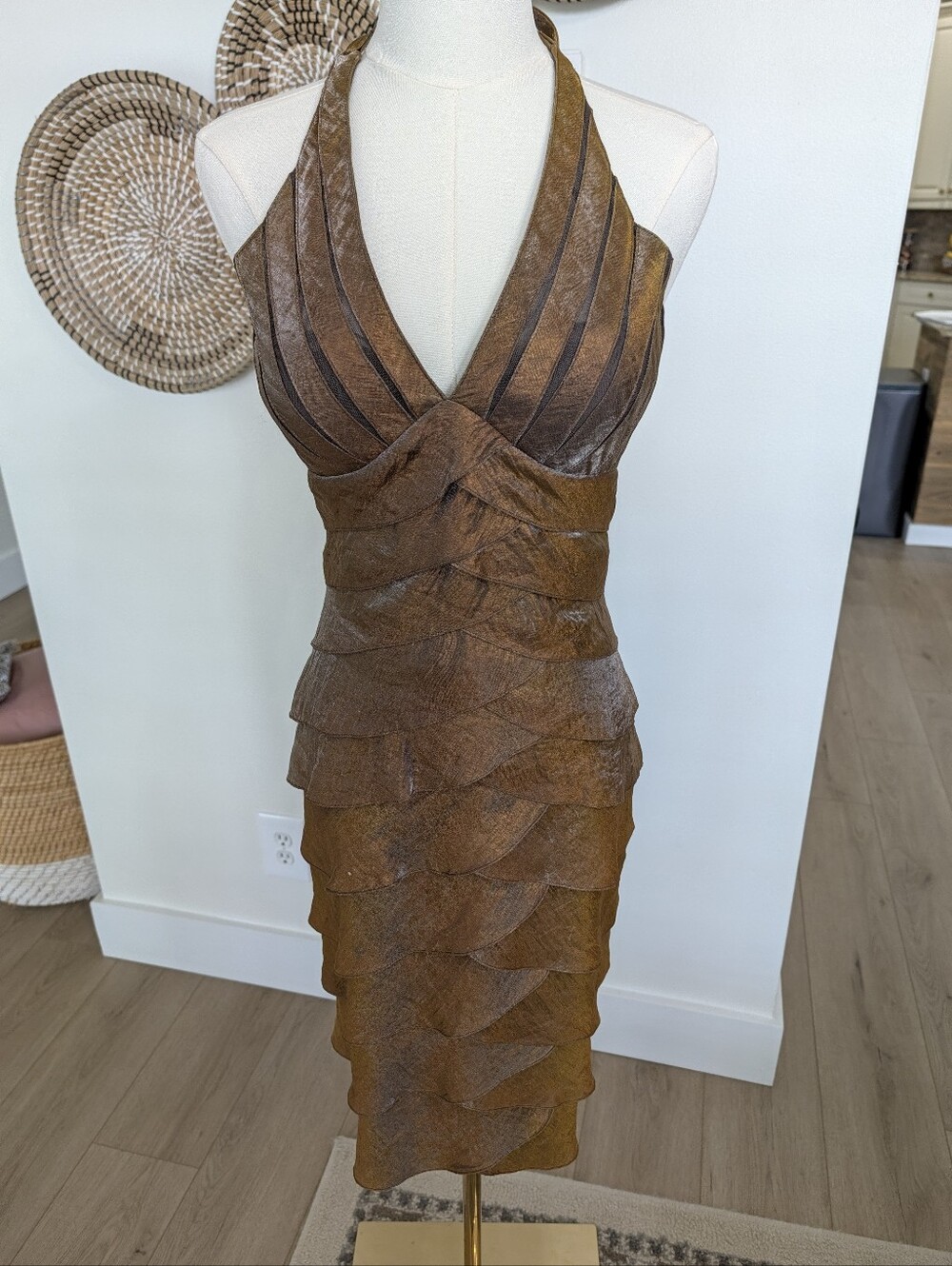 Vintage Y2K Caché Bronze Metallic Halter Tiered Ruffle Cocktail Dress Size 2